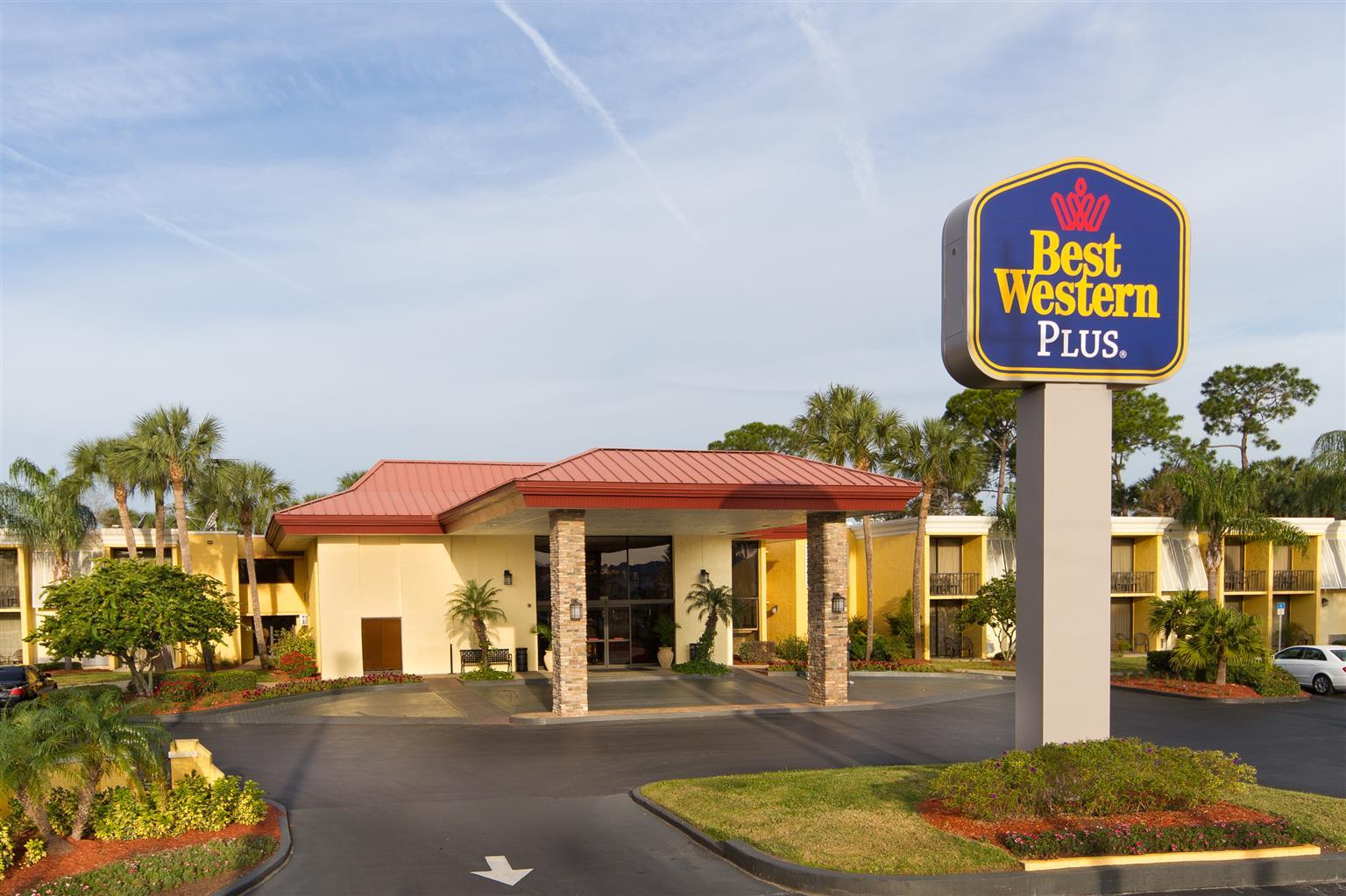 Best Western International Speedway Hotel Дейтона-Бич Экстерьер фото